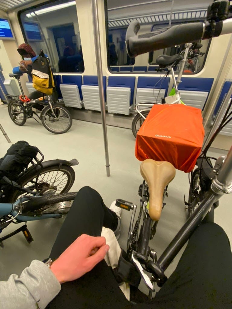 Carrying a folding bike on the train